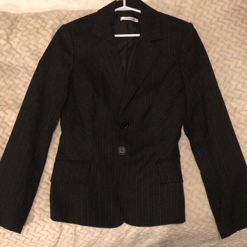 Women’s work blazers..